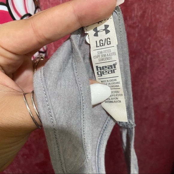 Underarmour Superman Gray Tank - Picture 3 of 3